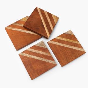 Posavasos de madera cuadrados y redondos naturales Material de resina Accesorio para el hogar y el restaurante Hecho a mano en la India - Product Image 1