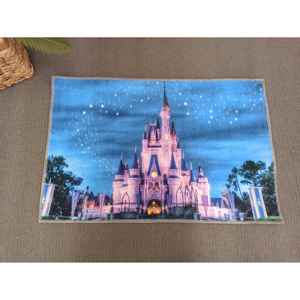 Alfombra Estampada del Castillo de Cenicienta: Decoración Encantadora para Sala de Estar y Habitación Infantil, Alfombra Delgada No Tejida - Product Image 1