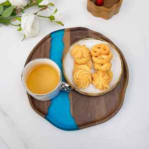 Plateau de service rond multifonctionnel en bois et résine, moderne et écologique, idéal pour le thé, le café, les collations et les repas – Spécial Ramadan – Meilleures ventes - Product Image 4