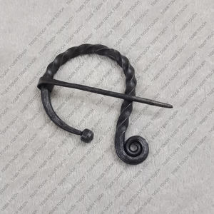 Pin de capa de hierro forjado a mano de peroné vikingo Medieval, respetuoso con el medio ambiente, - Product Image 3