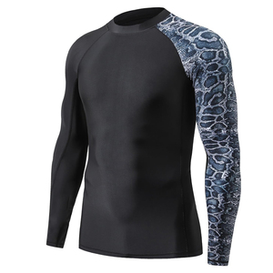 Protège-éruptions cutanées vierge OEM pour les sports de surf Chemise de compression à manches longues en polyester avec logo personnalisé Protège-éruptions pour hommes - Product Image 5
