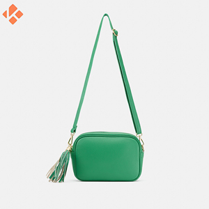 Sac à main en cuir véritable pour femmes de luxe le plus vendu Grand sac à bandoulière avec fermeture à glissière de style vintage de couleur unie - Product Image 5