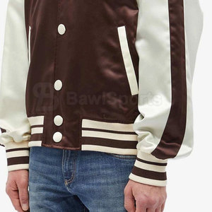 Veste d'hiver personnalisée en satin avec finition lisse et fermeture pour vêtements de mode - Product Image 6