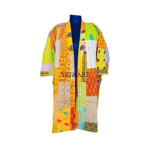 Robe longue élégante en coton indien Kantha, style kimono thermique, avec motifs patchwork faits main, vente en gros - Product Image 1