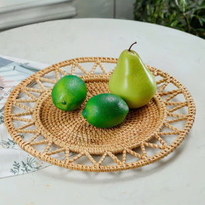 Les dessous-de-verre sont utilisés pour décorer les restaurants écologiques. - Product Image 1