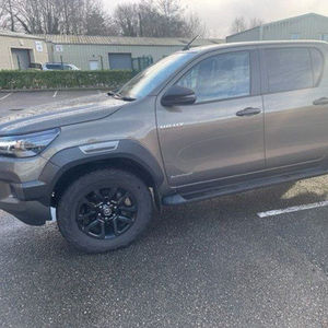 Utilizado para Toyota Hilux con estándar de emisión de combustible diésel Euro 5 de transmisión automática - Product Image 1