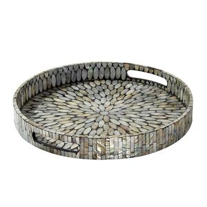 Bandejas decorativas inspiradas en patrones clásicos para el hogar, centro de mesa blanco elegante, bandeja versátil de nácar para decoración moderna del hogar - Product Image 3