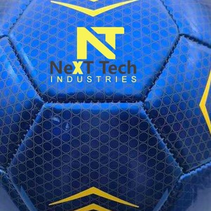 Tech Industries Ballon d'entraînement de football Matériau PU à des fins d'entraînement avec un design personnalisé et un logo personnalisé - Product Image 2