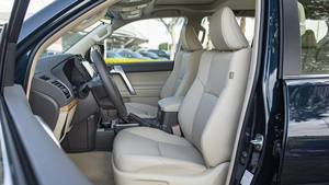 Toyo_ta Land Cru-iser VXR Prado 4.0L 2023 BLEU FONCÉ - Product Image 2