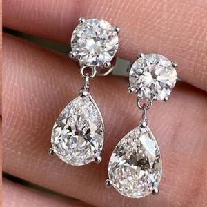 Boucles d'oreilles en diamant de moissanite blanche clarté VVS belles boucles d'oreilles en argent sterling à vis bijoux personnalisés et bijoux Hip Hop - Product Image 6