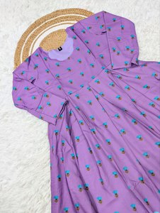 Découvrez nos Nouveaux Styles les Plus Attrayants : Robes Traditionnelles Indiennes en Soie Georgette, Richement Brodées, Idéales pour les Fêtes Estivales et le Confort Quotidien des Femmes. - Product Image 6