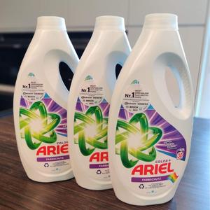 Detergente Líquido para Ropa Ariel Profesional con Fragancia Floral de Jazmín y Limón, Cápsulas Todo en Uno para 100 Lavados, Lavanda - Product Image 1