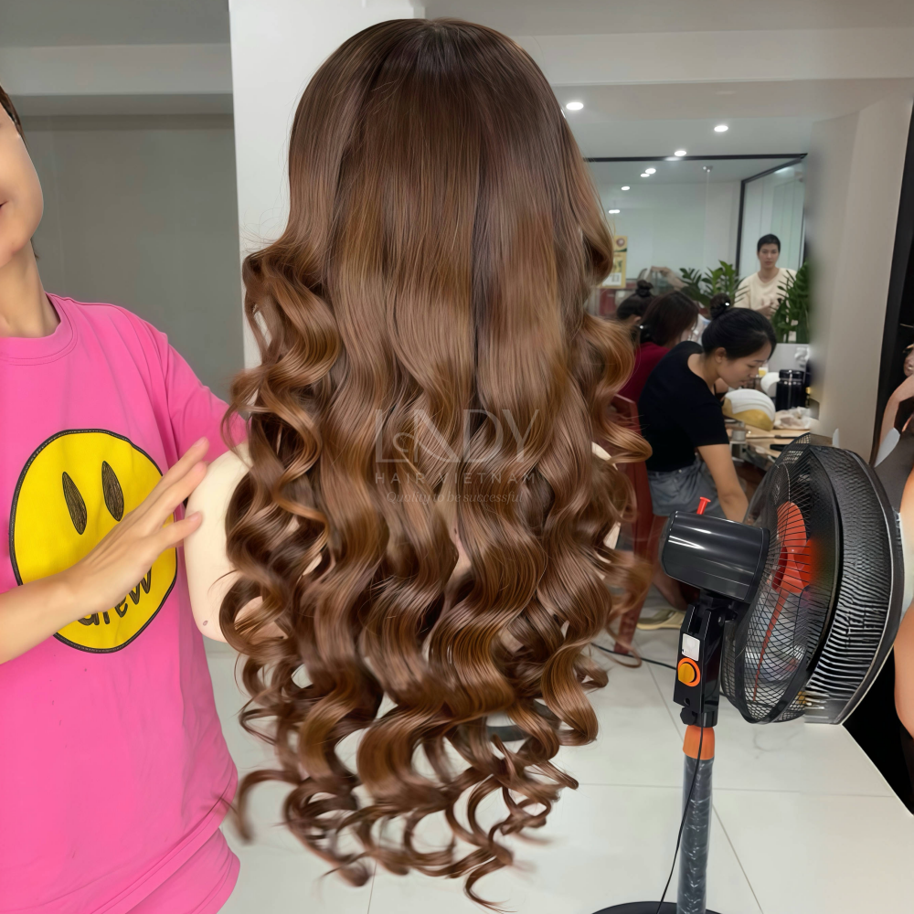 สีน้ำตาล