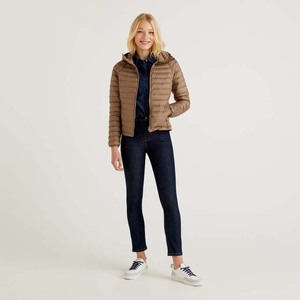 Veste matelassée pour femme en tricot respirant, nouvelle conception, best-seller, personnalisable, imperméable, en nylon et polyester matelassé - Product Image 2