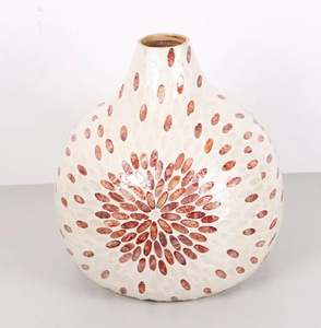 Los mayoristas de decoración del hogar de tendencia fabrican florero de madre de perla, decoración del hogar, jarrón de mesa hecho a mano, jarrón de flores a buen precio - Product Image 4