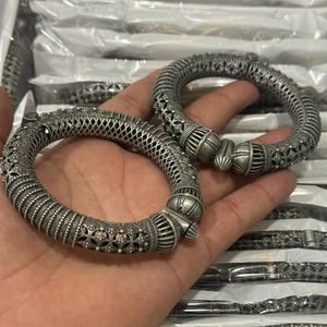 OM Fashion Studio Brazaletes oxidados de plata alemana Conjuntos de joyas-Estilo clásico Ligero Multifunción Ropa de fiesta Moda - Product Image 1