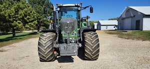 Tractor de Ruedas Fendt 209V Profi Gen3 de 90 CV para Viñedos Estrechos con Motor Robin y Transmisión CVT Vario - Product Image 3