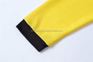 Camiseta y calcetines de fútbol transpirables de secado rápido profesionales personalizados con diseño deportivo único - Product Image 6