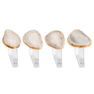 Anneaux de serviette en résine au design complexe avec des accents floraux et idéaux pour les dîners romantiques et les fêtes sur le thème du printemps - Product Image 2