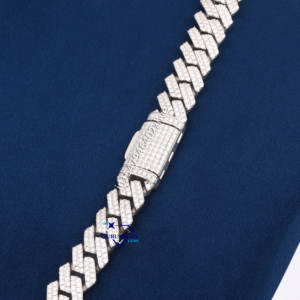 Chaîne cubaine en argent sterling 925 avec pendentif en diamant cultivé en laboratoire Pièce de bijouterie élégante et écologique intemporelle - Product Image 5