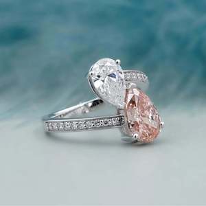 Anillo de Compromiso Toi Et Moi Certificado por IGI con Banda de Diamantes en Pavé Rosa y Blanco - Product Image 2