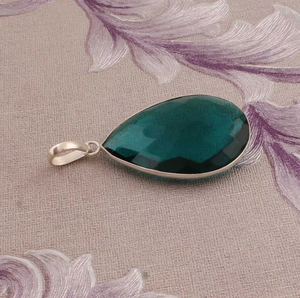 จี้เพชรพลอยทรงคลาสสิกสำหรับผู้หญิง ดีไซน์ทันสมัย คุณภาพสูง ขนาดเล็ก ชุบแพลตตินัม เงินสเตอร์ลิง - Product Image 4