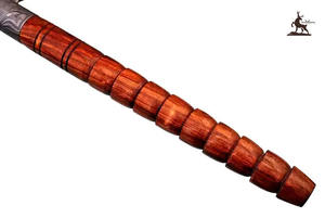 Hacha de acero de Damasco personalizada hecha a mano con mango de madera, Funda de cuero de palisandro de caza Industrial, regalo para cazadores - Product Image 3