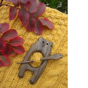 Épingle à châle en bois artisanal à bas prix en forme ovale dernier fabricant et exportateur de conception de l'Inde - Product Image 4