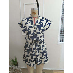 Mono corto modal con estampado y botones, cuello en V y manga corta para mujer, 36123 - Azul marino - Product Image 5