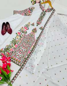 DERNIÈRE KURTI-SET DE SÉQUENCE LOURDE GEORGATTE DE CONCEPTEUR - Product Image 5