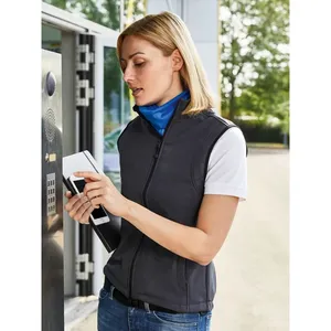 Gilet softshell personnalisé pour femmes, idéal pour les sweats à capuche et les sweat-shirts promotionnels - Product Image 1
