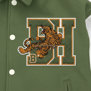 แจ็กเก็ตผ้าวูลของผู้หญิงแจ็กเก็ตผ้ากำมะหยี่ปักโลโก้สีเขียวมะกอกสีขาว450หรูหรา - Product Image 6