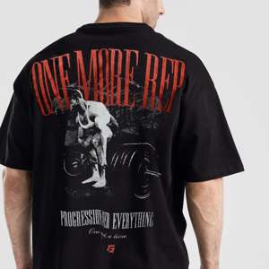 เสื้อยืดแขนสั้นสไตล์วินเทจฮิปฮอป One More Rep ผ้าฝ้าย 100% ระบายอากาศได้ดี พร้อมลายโลโก้และตัวอักษร สีดำ - Product Image 4