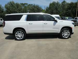 Chevrolet Suburban High Country 4WD 2022 Económico con Volante a la Izquierda/Derecha - Product Image 5