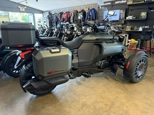 Venta Especial: Motocicleta de Turismo de 3 Ruedas Can-AmS Canyon Redrock 1330 ACE 2026, UTV Recreativo Utilitario con Motor Rotax, CVT y EPS - Product Image 3