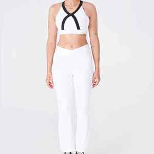 Ensemble de vêtements de sport pour femmes, haut de sport à manches longues en dentelle compressif et court, t-shirt de yoga, leggings évasés pour squats, vêtements de sport pour femmes - Product Image 5