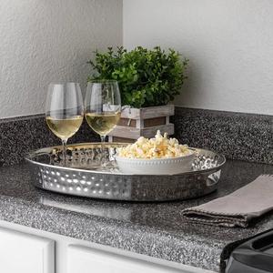 ถาดเสิร์ฟโลหะสีเงินขนาดใหญ่ทำมือพร้อมที่จับสำหรับตกแต่งงานแฮนด์เมด - Product Image 6