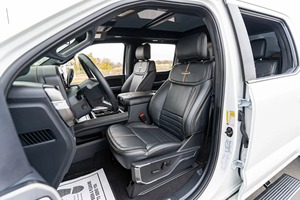 Ford F-450 Super Duty Platinum 2023 Usado en Buenas Condiciones, Certificado y Limpio - Product Image 3