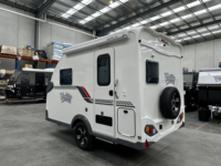 Petite caravane, mini camping-car, motorhome, caravane de voyage en forme de larme avec salle de bain, normes de qualité pour le camping, prix bas, capacité 2 personnes