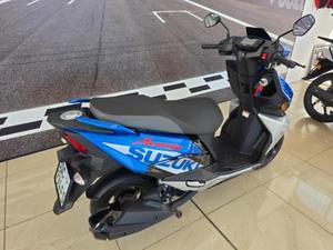 Motocicleta UN 125 Avenis 2023 - Product Image 2