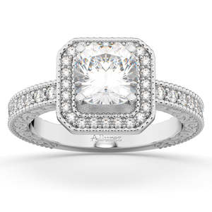 Anillo de Compromiso de Oro Blanco de 14 Quilates con Diamantes y Halo Cuadrado de 0.32 Quilates. - Product Image 2