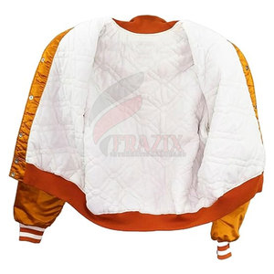 Chaqueta bomber de satén de alta calidad con diseño de retazos de moda Chaqueta bomber de satén clásica con parches decorativos coloridos - Product Image 2