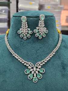 Hermoso Juego de Diamantes Americanos de Primera Calidad, Collar con Aretes, Perfecto para Fiestas, Conjunto de Lujo para Uso Diario - Product Image 2