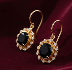 Pendientes de Ónix Negro y Circonita Cúbica |   Ónice Negro Ovalado de 10x12 con Circonita Cúbica de 2 mm |   Joyería de Plata de Ley 925 Chapada en Oro de 18K para Uso Diario - Product Image 1