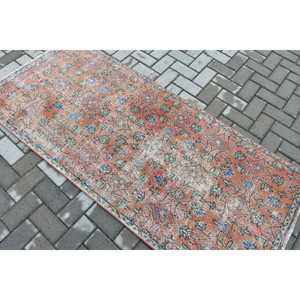 Tapis vintage 2,9x6,5 pieds, tapis turc d'appoint, tapis patchwork rouge et bleu - Product Image 4