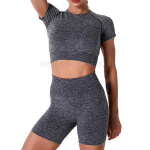 Vêtements de sport légers pour femmes de qualité supérieure Shorts et chemises à motif solide pour les ensembles pour femmes printemps/été - Product Image 1
