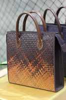 Vente Flash : Sac d'été portable pour femme, original d'Indonésie, personnalisé, design classique et moderne, broderie bohème Pandanus, fermeture éclair