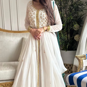 Anarkali à fente HI blanche et verte unie avec vêtements indiens et pakistanais Gharara et Dupatta - Product Image 1