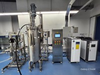 Fermenteur en acier inoxydable, bioréacteur, cuve sous pression de 2000 L, moteur pour la culture de bactéries, levures, champignons, contrôle PLC, utilisation en recherche