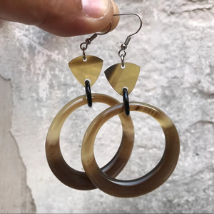 Boucles d'oreilles Matisse en corne de buffle véritable Femme Long Statement Animal Nautical Style Fashion Jewelry Poli Natural Souvenir - Product Image 1